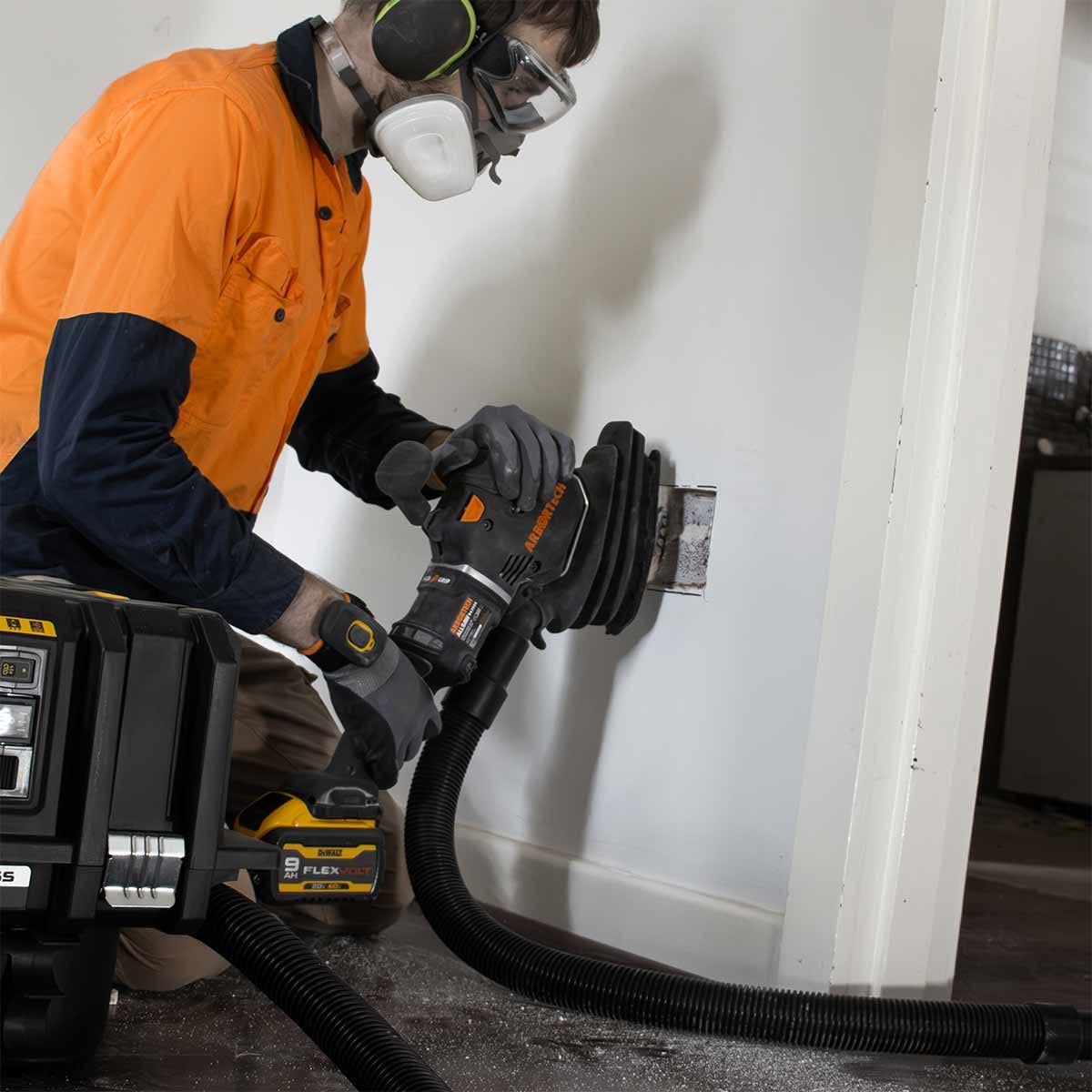 ARBORTECH ALLSAW BA200X Set Powered By DeWalt® 54 V